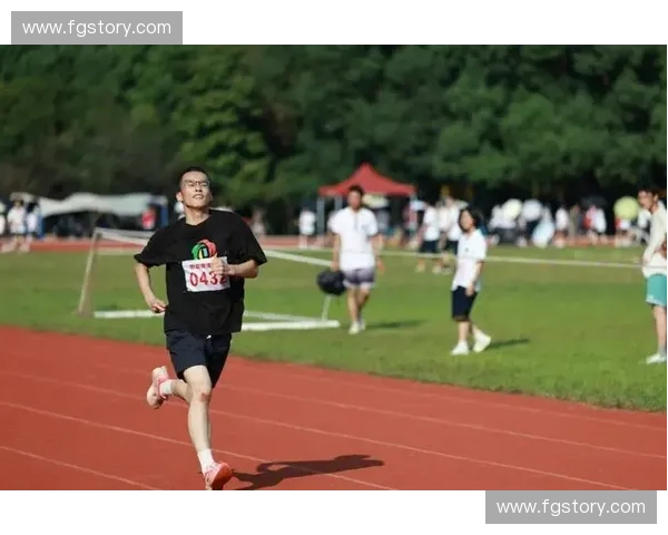 冲刺跑道上的速度与激情全面提升训练与竞技水平的探索